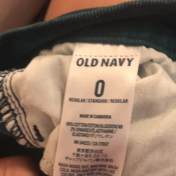 Old navy rockstar curderoy jeans - Picture 4 of 4